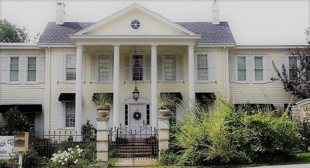 مبيت وإفطار Morgantown The Lake Manor المظهر الخارجي الصورة
